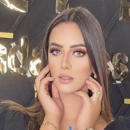Kholoud Sarhan 飾演 جيجي