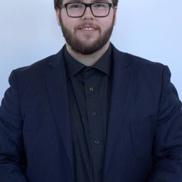 Benjamin Danielsen 飾演 Man on ferry (uncredited)