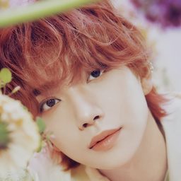 Joshua Hong 飾演 Self