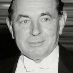 Anthony Kimmins - Mine Own Executioner導演