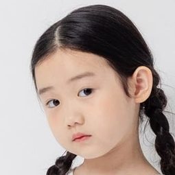 葉子綺 - 罪後真相演員 飾演Young Zhen-Zhen