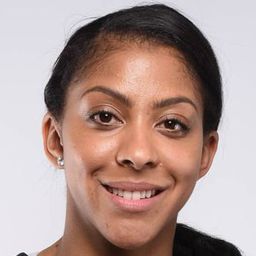 Candace Parker 飾演 Self