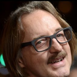 Butch Vig 飾演 Self