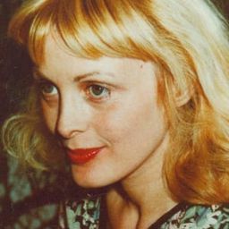 Pamela Stanford 飾演 Fantasme