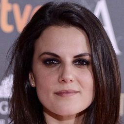 梅莉娜·馬修斯 - 致命出軌演員 飾演Lydia