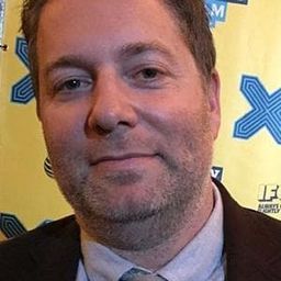 傑·拉森 飾演 Marvin