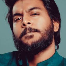 Sananth Reddy 飾演 Anwar