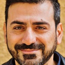 Stefan Shterev 飾演 Gypsum