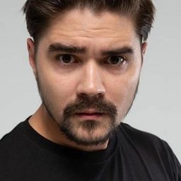 Yuriy Muzychenko - Ivan Vasilyevich Changes Everything演員 飾演солист русского хора