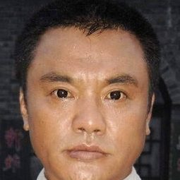 張秋歌 - 藍色生死戀演員 飾演Antique Shop Owner