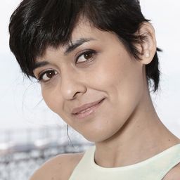 Paola Lattus 飾演 Dani Pecosa