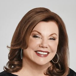 Marsha Mason 飾演 Janice Morrison