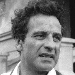 Orazio Orlando 飾演 Tullio