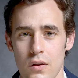 Ariel Levy 飾演 Ariel