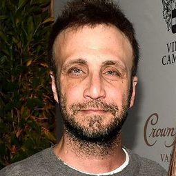 Larry Rudolph - I Am Britney Jean演員 飾演Self