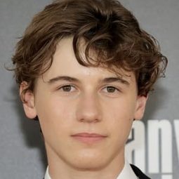 Sam Nivola 飾演 Heinrich Gladney