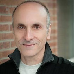 賽斯·巴瑞斯 - 珍愛姐妹情演員 飾演Toby