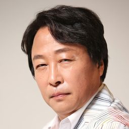 金世東 飾演 CEO