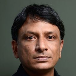 拉傑希·泰蘭 飾演 Salim Sayeed