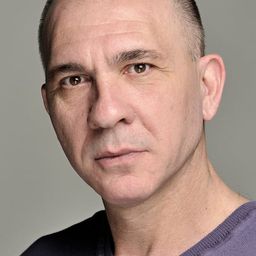 達羅·關迪尼堤 飾演 Lorenzo