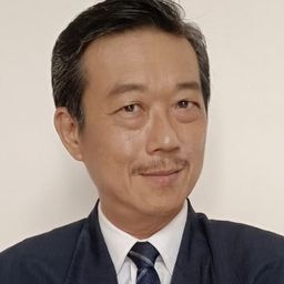 王嵐申 飾演 Chief of Village