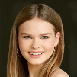 Kaitlyn Chalmers-Rizzato 飾演 Gracie Gulliver