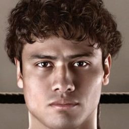 Lester Martinez 飾演 Self