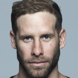 Nic Rasenti - 北歐人：維京傳奇演員 飾演Gostun