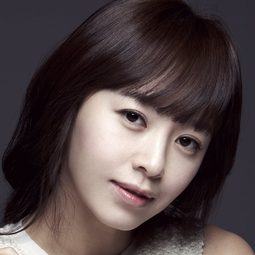 Kang Sung-yeon 飾演 Jang Nok-su