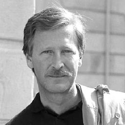 Xabier Elorriaga 飾演 Sr. Torres