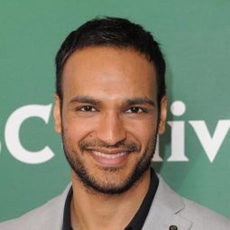 阿俊·古普塔 - 法式三角戀演員 飾演Steve