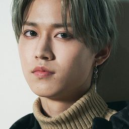 白巖 瑠姫 飾演 Minato Yo (voice)