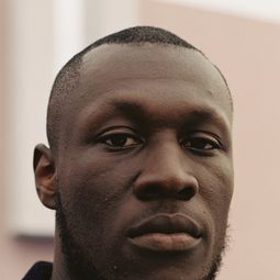Stormzy 飾演 