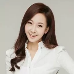 Jo Yoo-jin 飾演 Jo Min-seo