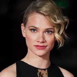 Aino Sirje - 沙丘魔蟻演員 飾演Sexy Dancer