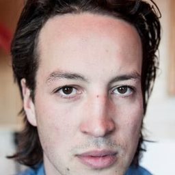 Marlon Williams 飾演 Jones