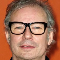 Leander Haußmann 飾演 Alexander Schneider