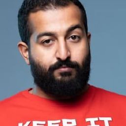 Ibraheem Al-Hajjaj 飾演 Saad