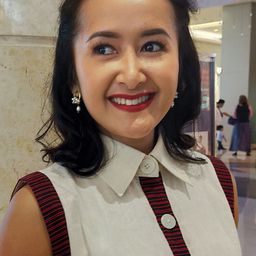 Widi Mulia 飾演 Linda