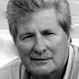 David Drew 飾演 Tybalt