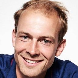 Christian Clauß - 失驚無神多個妹演員 飾演Ronny