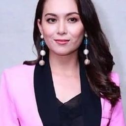 Siti Saleha 飾演 Nora