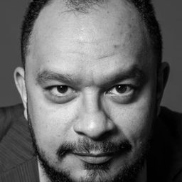 Haroldo Guimarães - 尋羊勇探演員 飾演Locutor no rádio