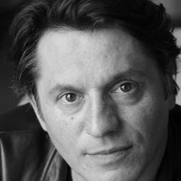 Pierre Cassignard 飾演 David Sebag