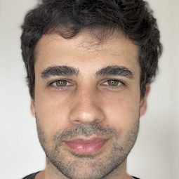 Leôn Moreno - 同盜淪落人演員 飾演León