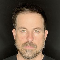 Kurt Yaeger 飾演 Gillespie