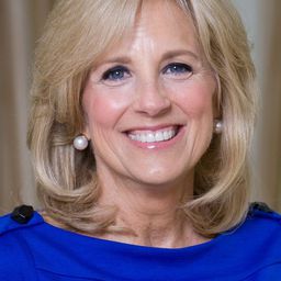 Jill Biden 飾演 