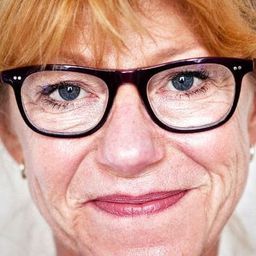 Ditte Gråbøl 飾演 Inge