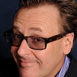 葛雷格·普魯普斯 飾演 Harlequin Demon / Devil / Sax Player (voice)