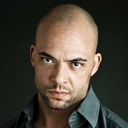 Fraser Aitcheson - 狙擊戰線之刺客終章演員 飾演Police Officer #2